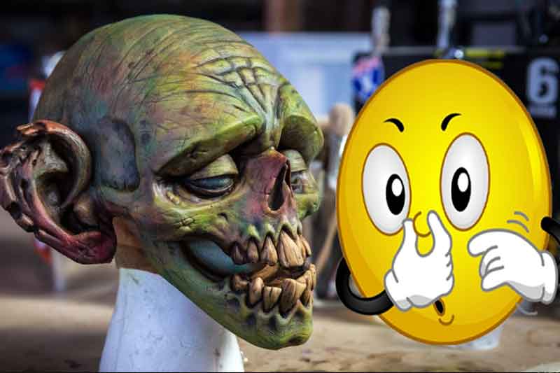 remove rubber mask smell from Halloween mask