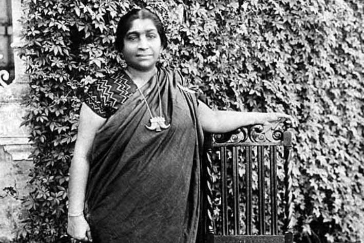 Sarojini Naidu for cosplay ideas