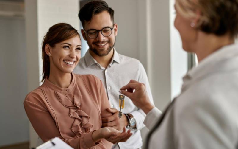Gain confidence as a first-time homebuyer with essential tips for understanding the real estate market, securing financing, and making smart decisions.